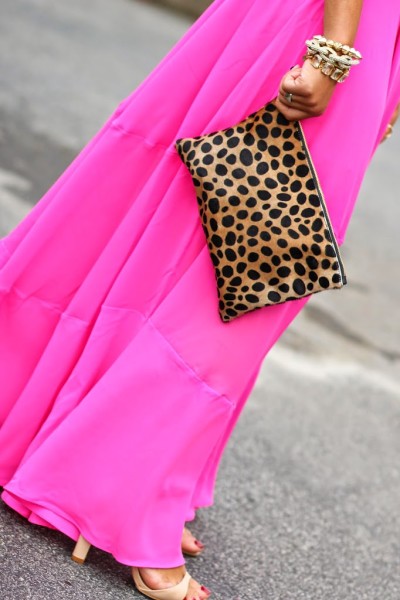 How to Dress Up a T-Shirt