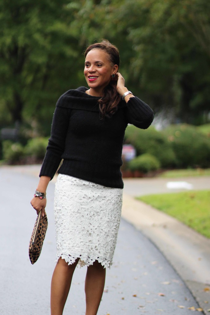 white-lace-skirt-outfit