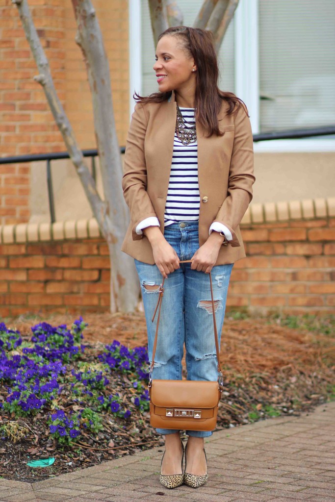 how-to-wear-boyfriend-jeans-if-you-are-short