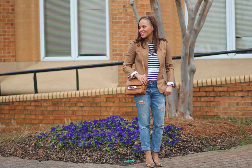 how-to-wear-boyfriend-jeans-to-work