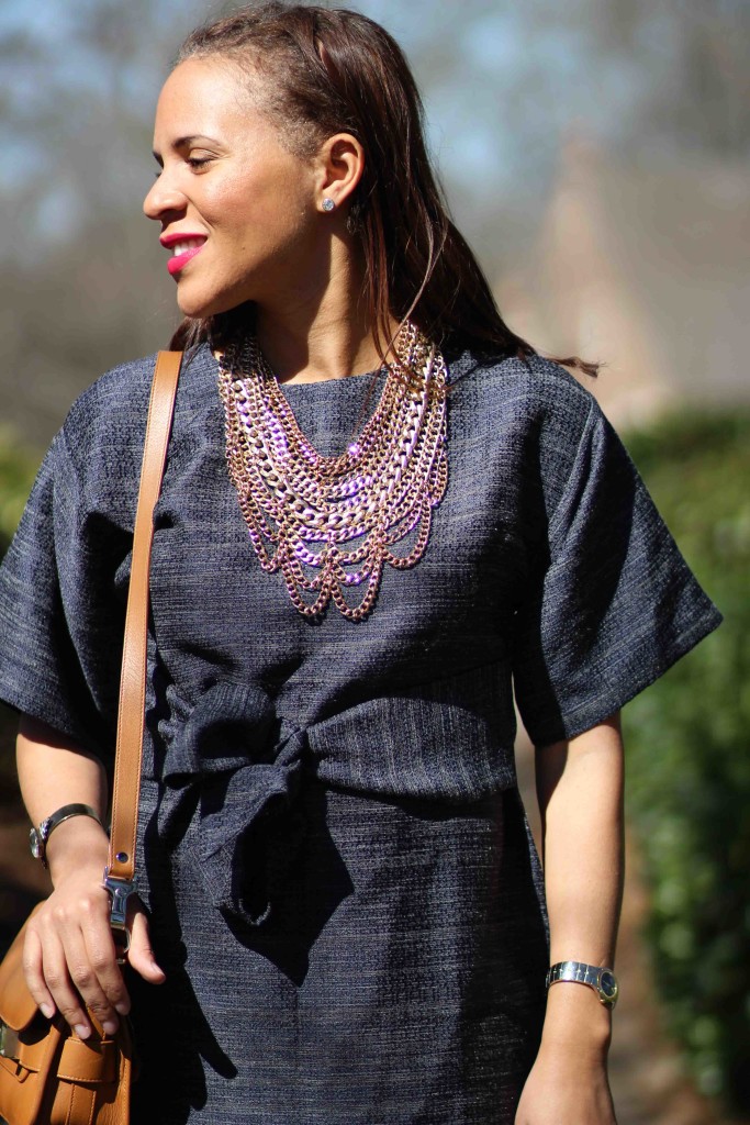 how-to-wear-a-statement-necklace-with-a-dress
