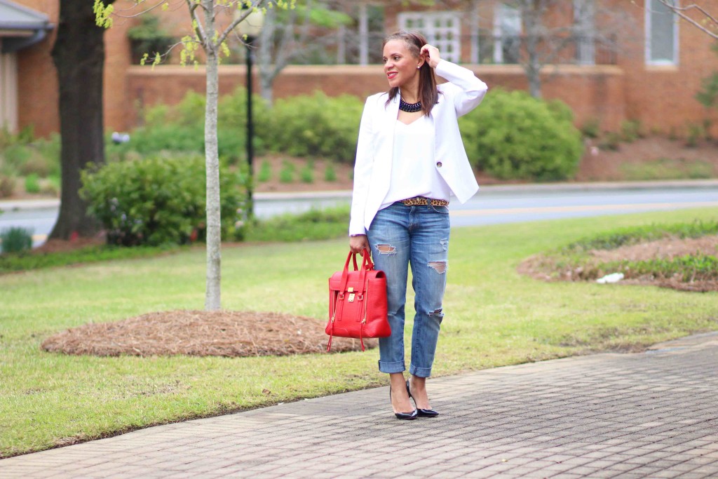 how-to-wear-ripped-jeans-with-heels