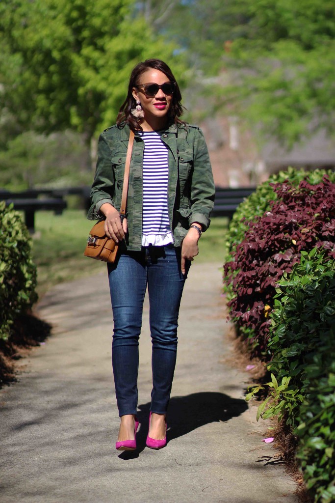 camo-jacket-outfit-ideas